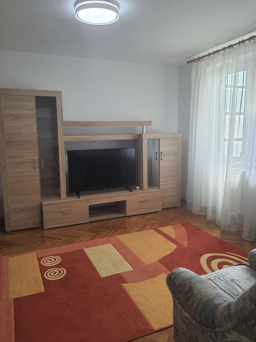 Apartament de închiriat