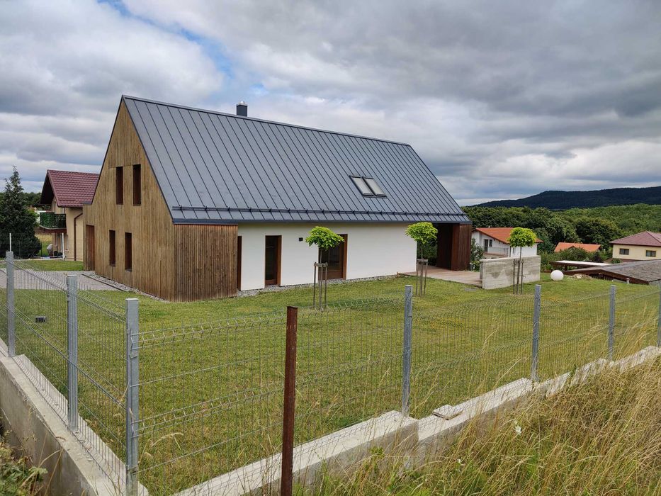 Servicii excavatii/nivelari/terasamente/sapaturi/etc