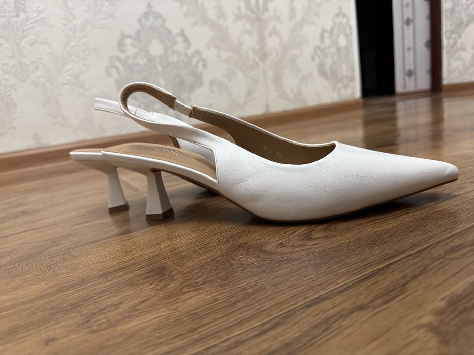 Женские туфли 40 размер,