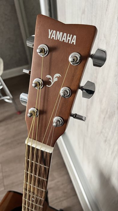 Продам гитару новую