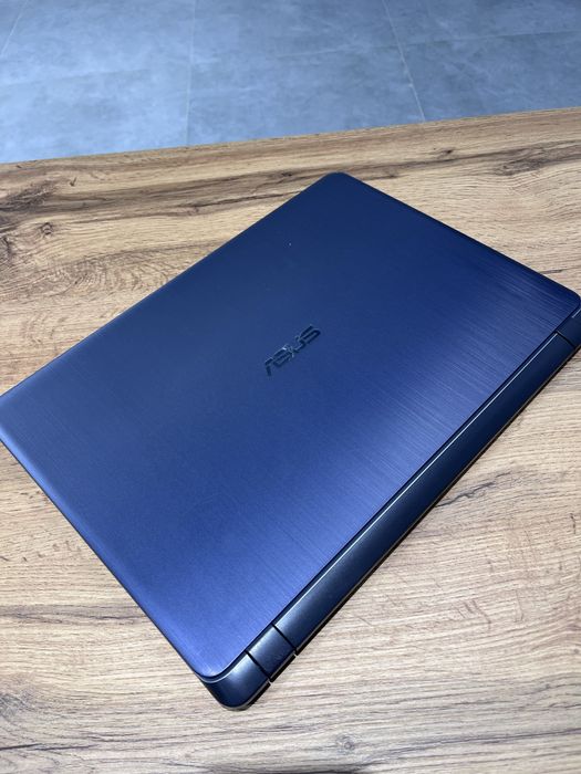 Ноутбук Asus X507U