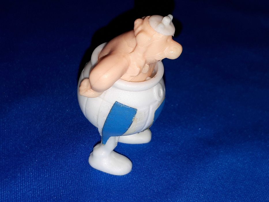 Kinder Ferrero стари играчки от шоколадови яйца Киндер различни цени