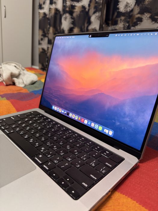 Macbook 14 m4 chip