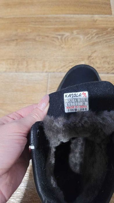 продам зимние ботинки