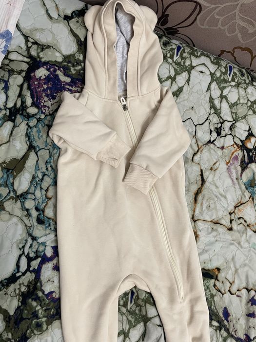 Продам комбез 68 размер унисекс