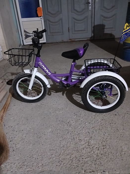 3 колесли великча сотилади