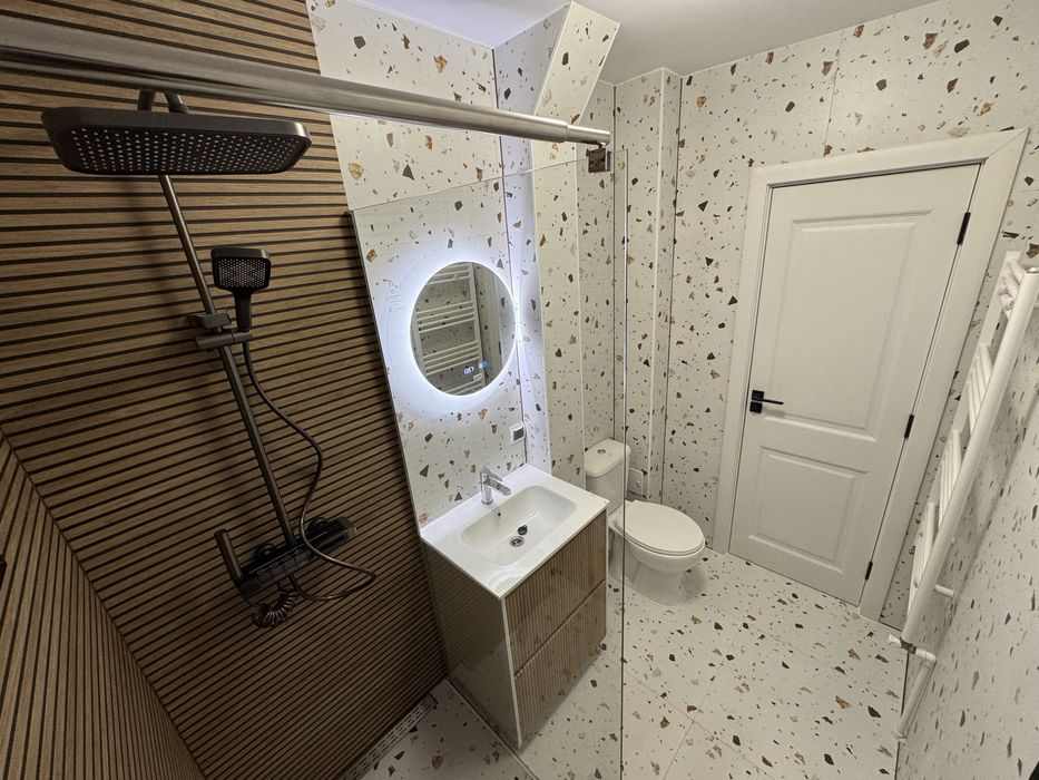 Apartament 3 camere + garaj si beci