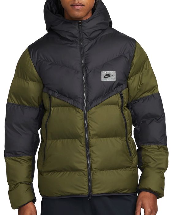 Оригинално яке Nike Storm-fit Windrunner XS