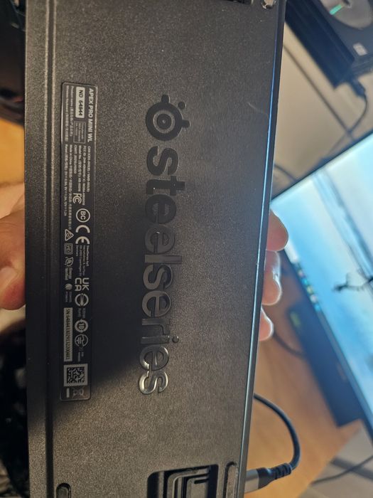 Tastatura noua gaming SteelSeries Apex Pro Mini WL