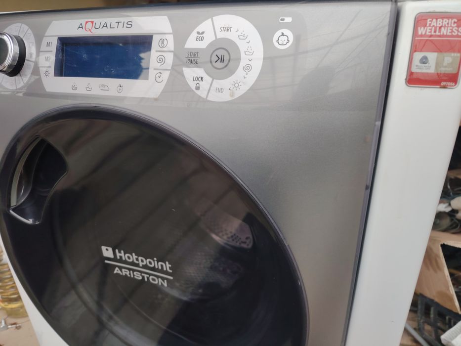 Vând mașină de spălat Aqualtis
