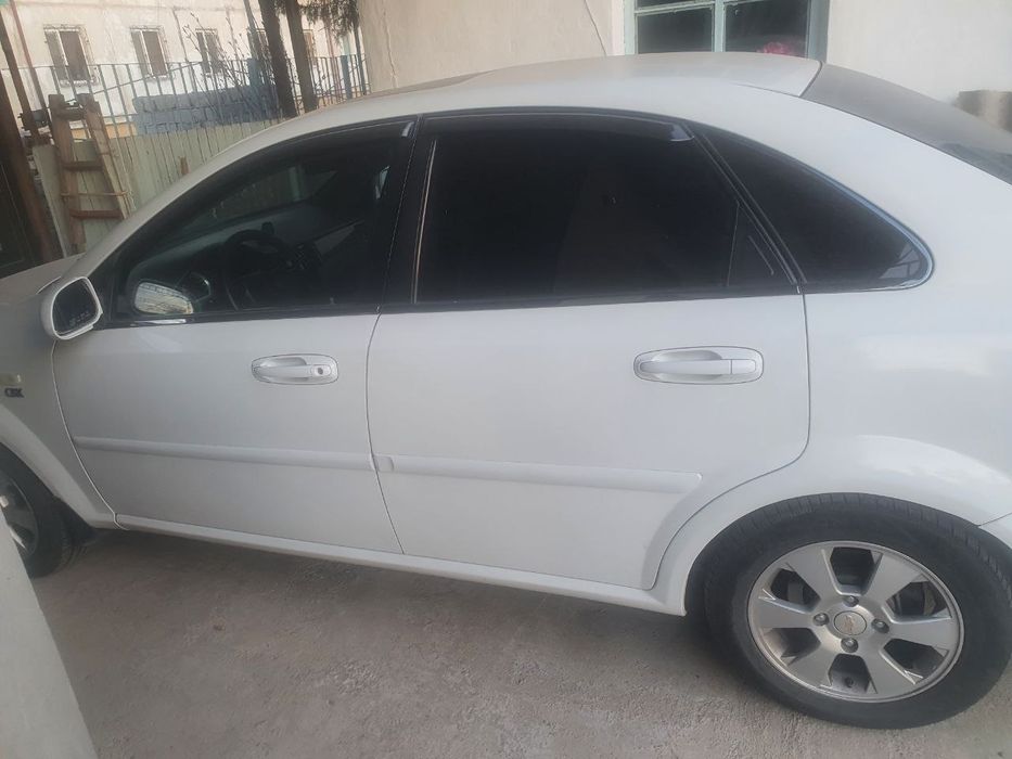 Lacetti 1.8 avtomat! Ustida kelishiladi