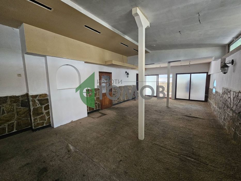 Заведения за продажба в Широк Център