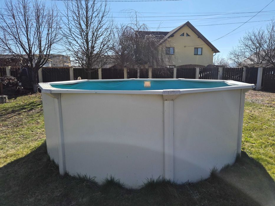 Vând piscina structura metalica