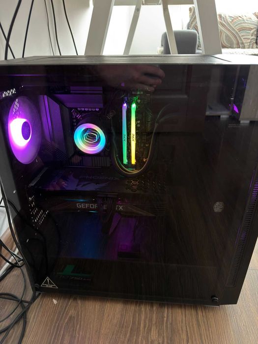 PC Gaming i7-13700KF + RTX 3070 Ti 8GB + 32GB RAM + AIO Lichid + periferice