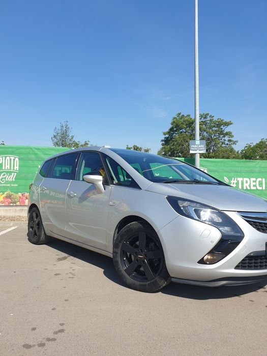 Vând Schimb Opel zafira c 2015 euro 6 diesel 1.6