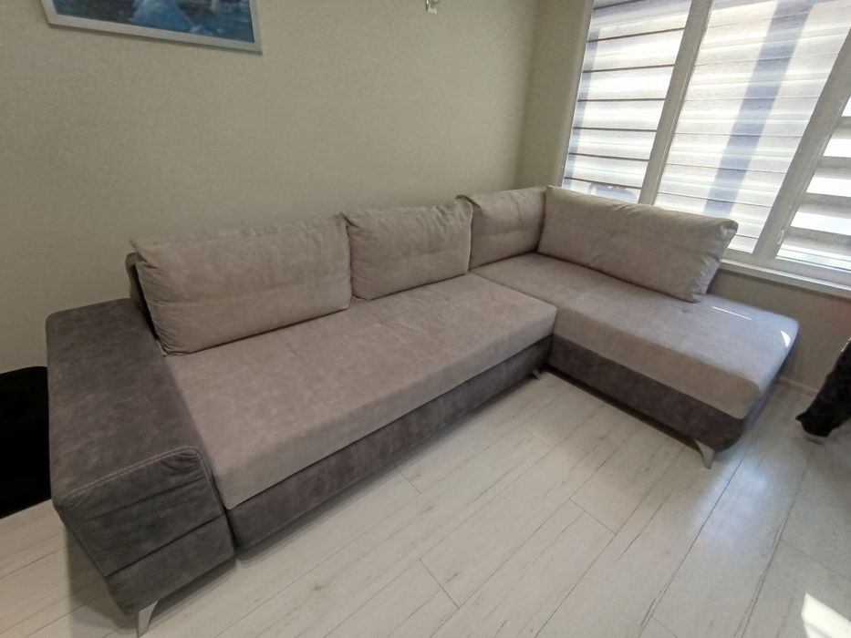 Разтегателен диван