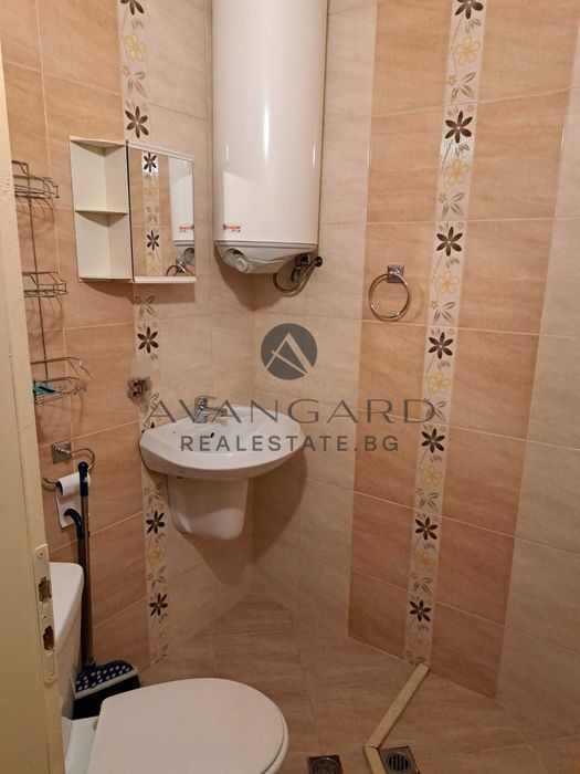 Продава се Двустаен апартамент в Пловдив, Кючук Париж - 65 кв.м за 1887 €/кв.м - Снимка #5