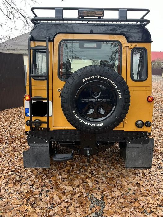 Land Rover Defender 2008 diesel, 34.499 € — imagine 5