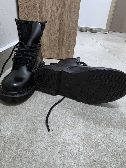 Dr Martens bocanci de piele 1460