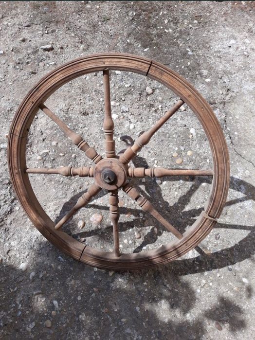 Roata din lemn masina de tors