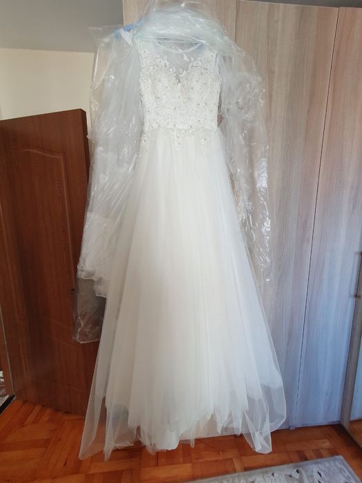 Vând rochie de mireasa