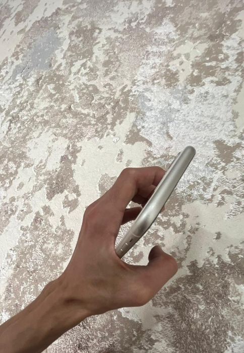 Iphone 11 в идеальном состояний
