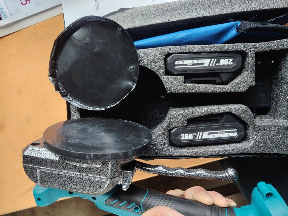 Чисто нова Вендуза/Вибратор за плочки