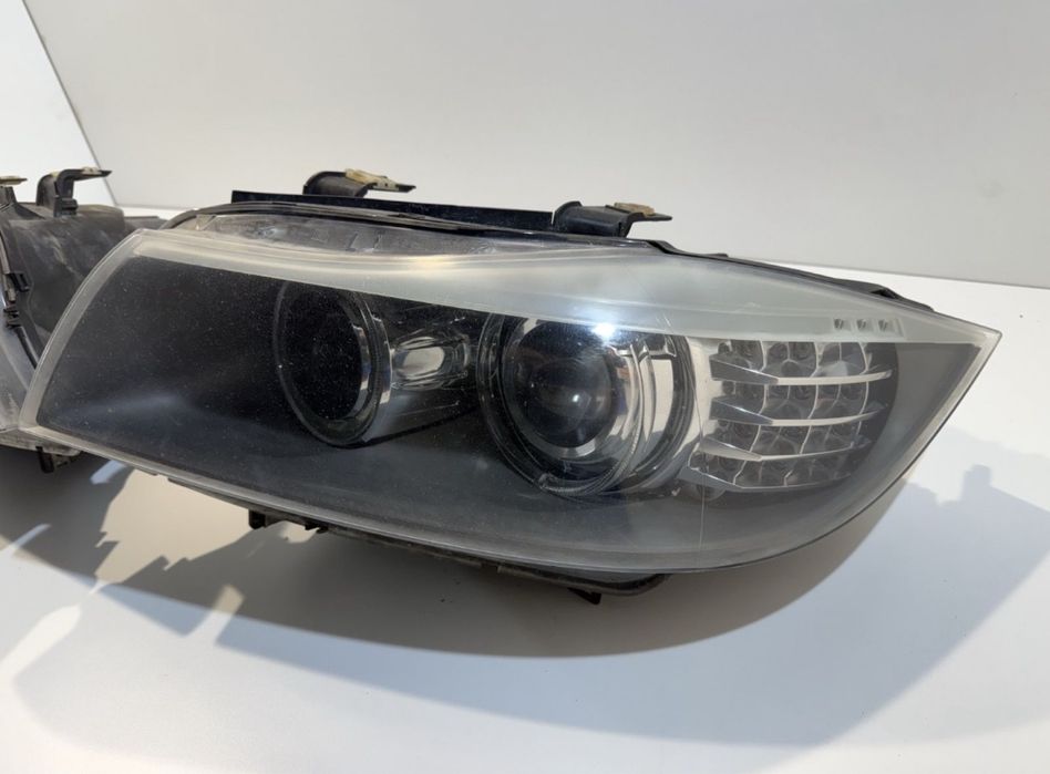 Фейслифт ксенонови фарове за bmw e90/91