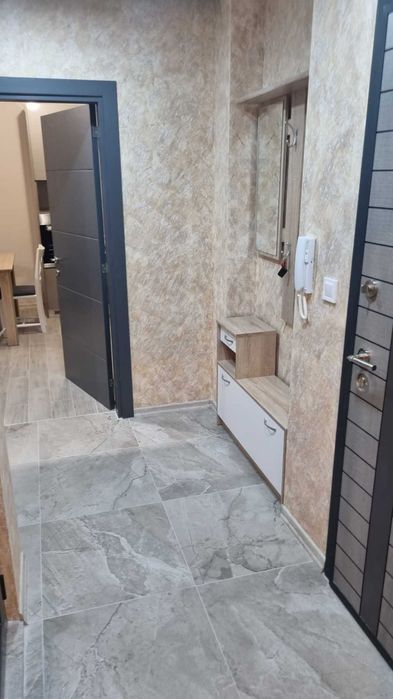 Дава се под наем Двустаен апартамент в Пловдив, Гагарин - 64 кв.м за 375 € - Снимка #6