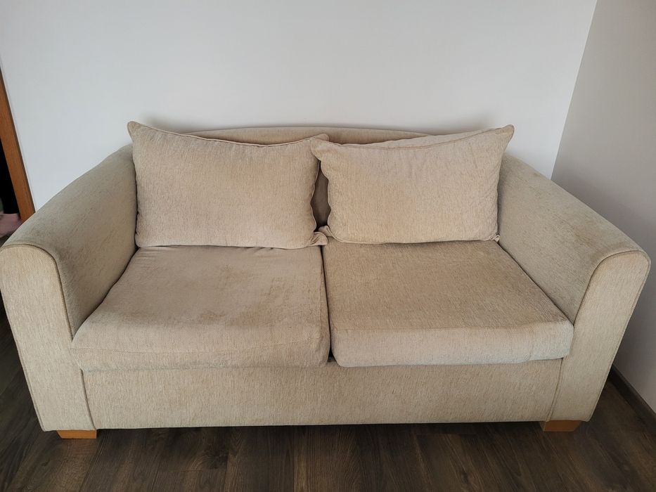 Разтегателен диван двойка