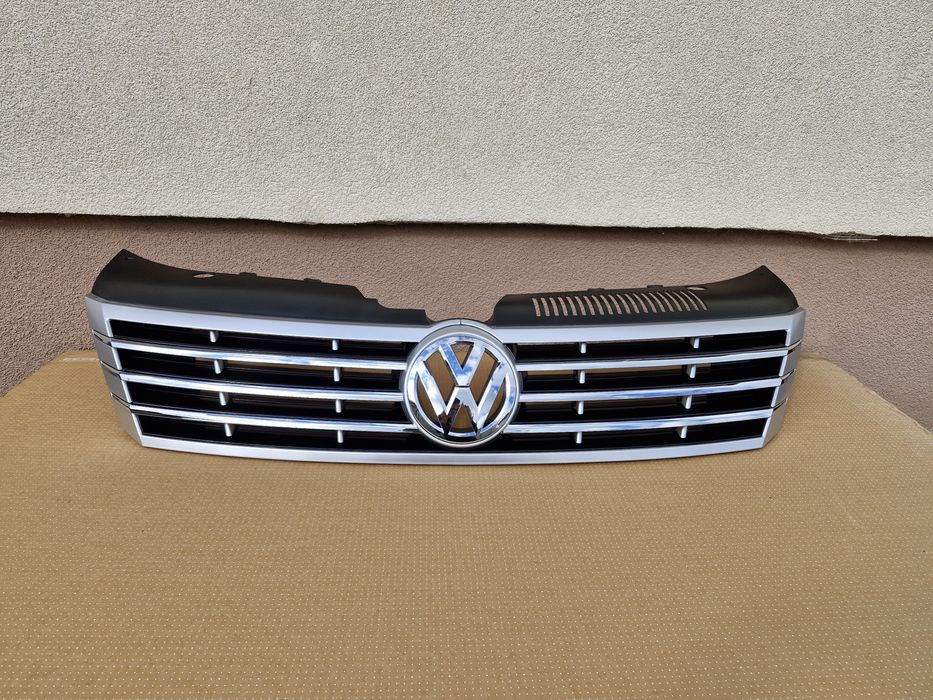 Grila centrala Vw Passat CC facelift 2012-2016