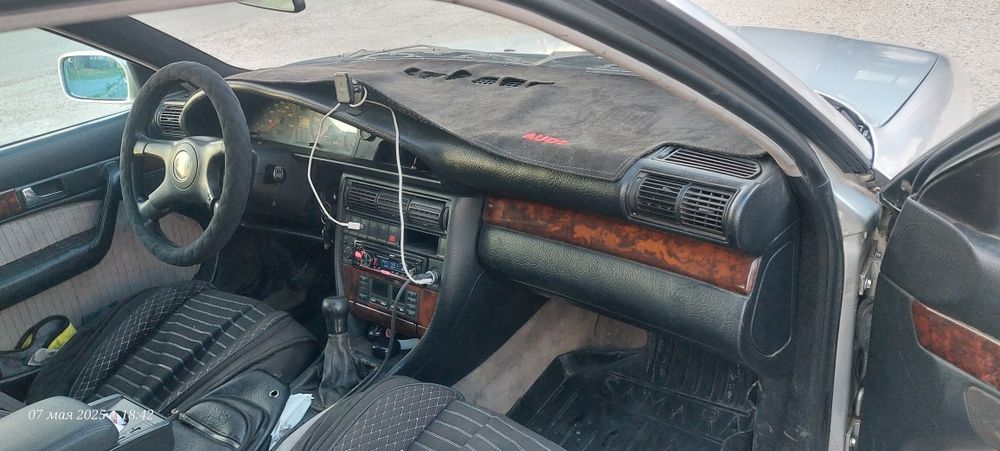 Продам Ауди с4 универсал обем 2.8