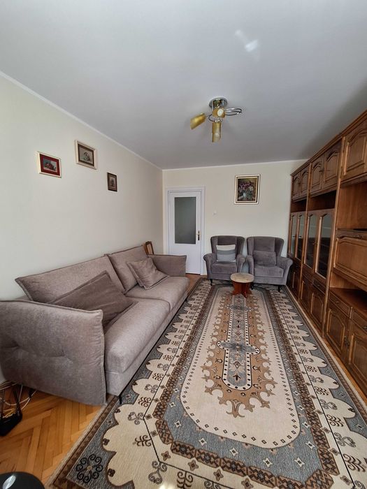 Apartament 3 camere, Rădăuți, lângă Liceul Hurmuzachi,  mobilat, utilat