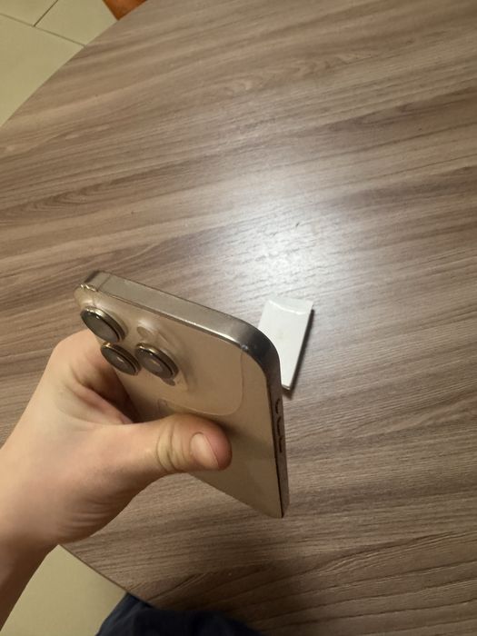 iPhone 16 Pro на 256 Gb