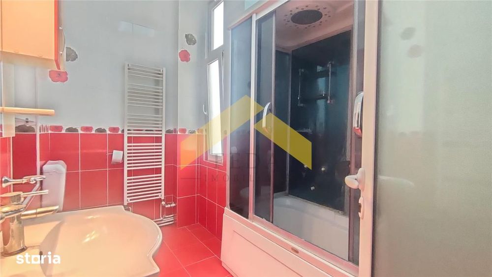 Apartament cu 4 camere de inchiriat zona Podgoria