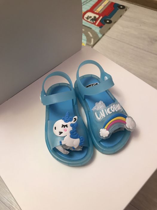 Сандалии размер 22/23