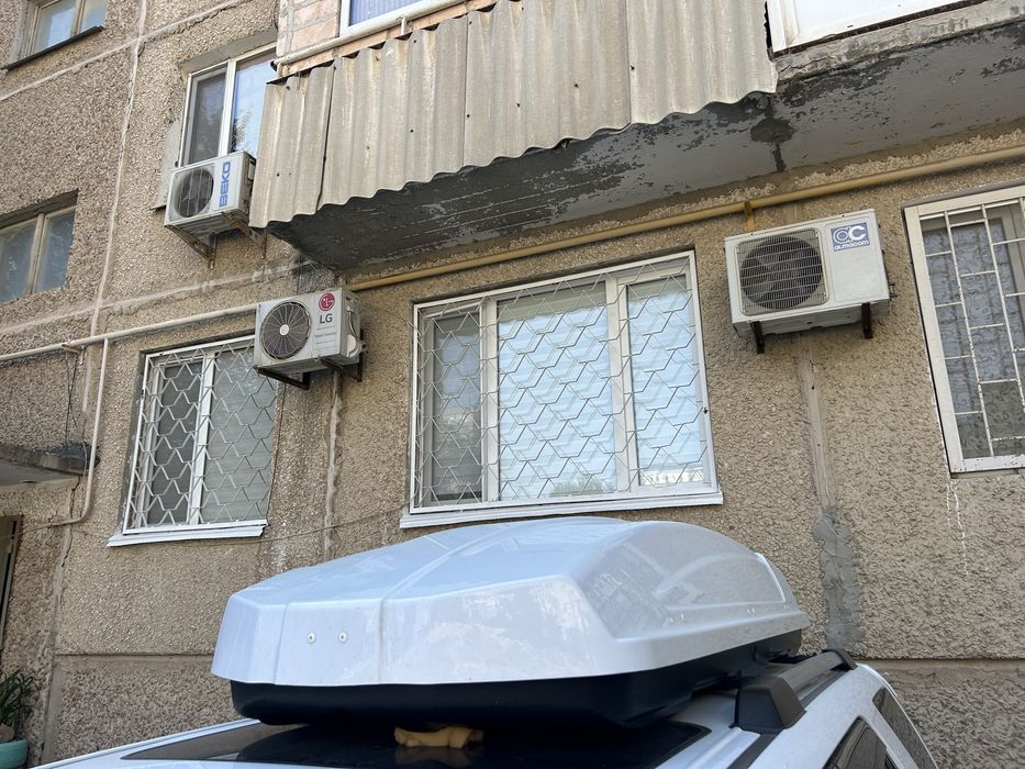 Авто бокс белый универсальный