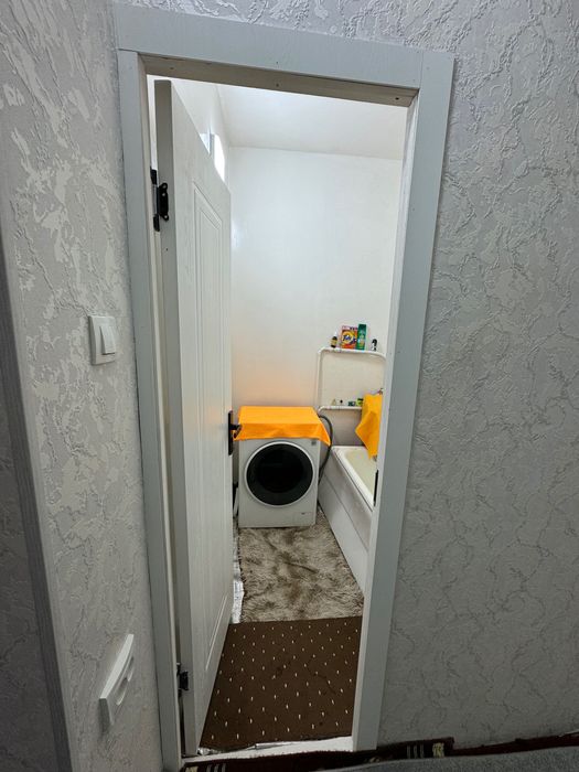 Yunusobod-11.  1hona 2hona qilingan Megaplanet Metro 240 maktab