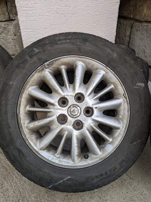 Продавам гуми с лети джанти 225/55/R16