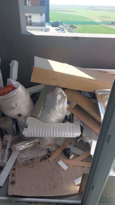 Transport moloz, mobila veche, debarasare, transport nisip, pietriș