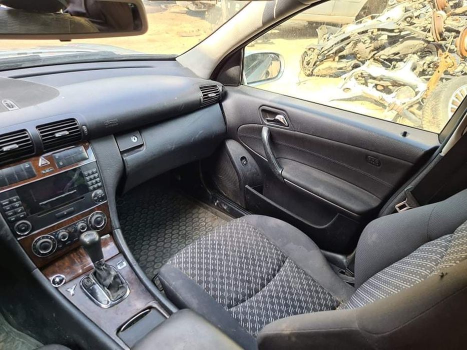 Mercedes W203 C220CDI 150кс 646 автоматик комби НА ЧАСТИ!