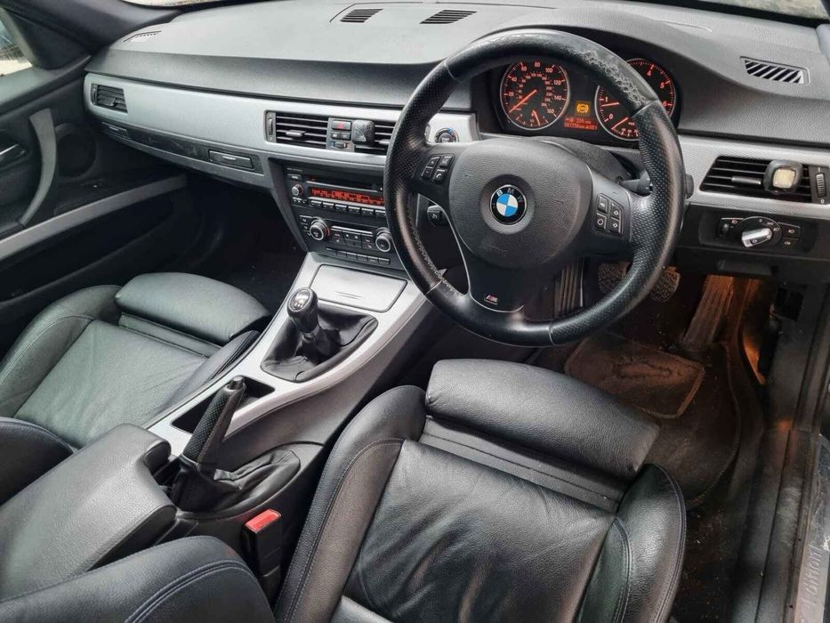 Dezmembrez BMW 320i E90 Lci an 2011 2.0i N43-170cp M-Pack,recaro,led