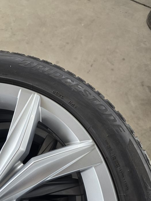 4 Броя 235/55/18 Bridgestone 2x8mm 2x6mm