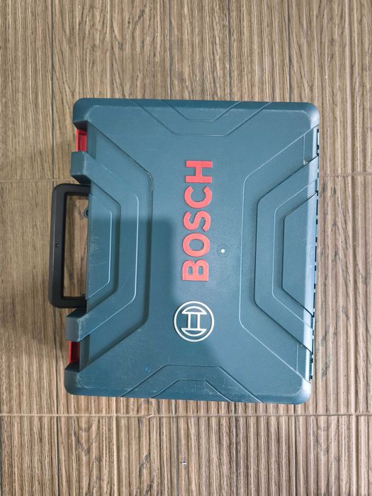 Bosch Professional GSB 180-LI + батерия, зарядно и куфар