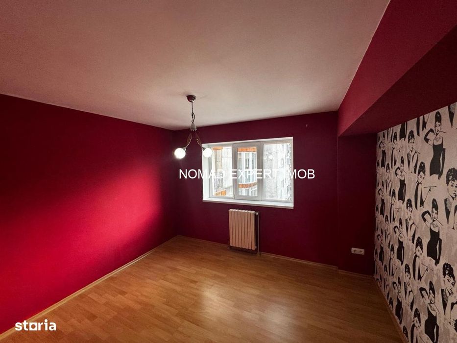Apartament 3 camere 73,5 mp utili si balcon 7 mp zona Spital