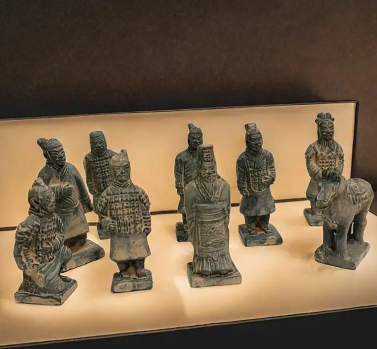 Soldati din teracota