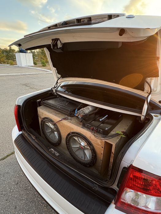 Продам готовый буфер с усилителем и накопителем