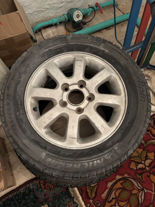 Продам запаску СРОЧНО