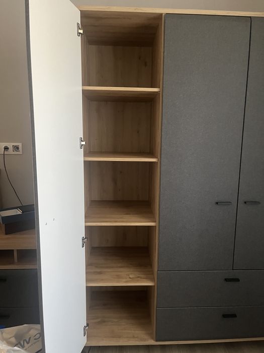 Мебель шкафы, кровати