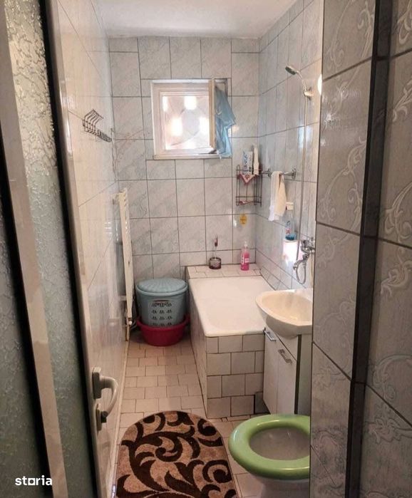 De vanzare apartament cu 2 camere si balcon, etaj intermediar 44000eur